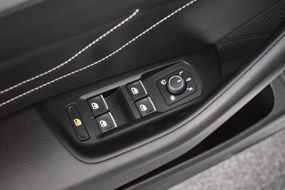 Volkswagen Passat - Afbeelding 11 van 30