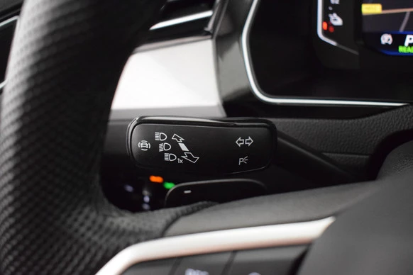 Volkswagen Passat - Afbeelding 13 van 30