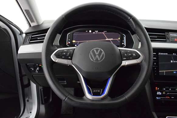 Volkswagen Passat - Afbeelding 15 van 30