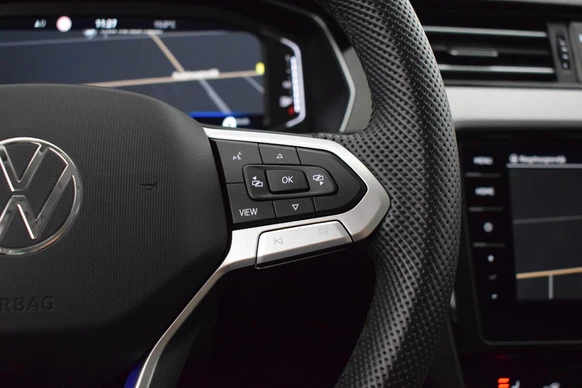 Volkswagen Passat - Afbeelding 17 van 30