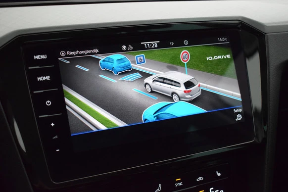 Volkswagen Passat - Afbeelding 24 van 30