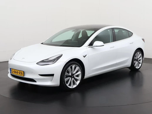 Tesla Model 3 - Afbeelding 1 van 30