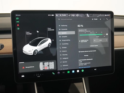 Tesla Model 3 - Afbeelding 18 van 30