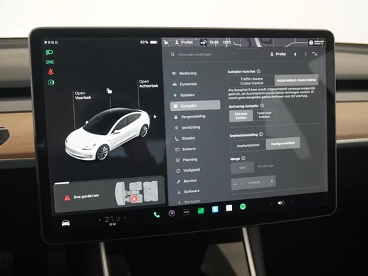 Tesla Model 3 - Afbeelding 19 van 30