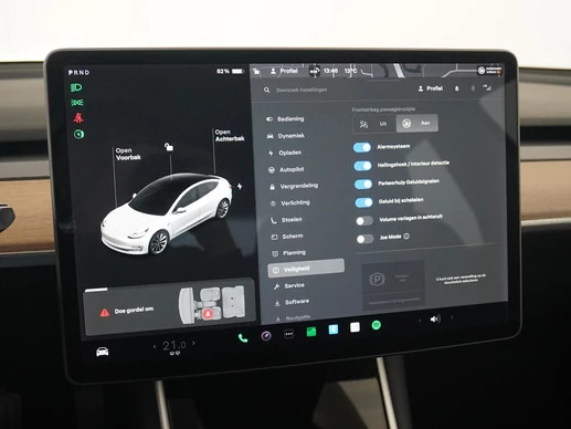 Tesla Model 3 - Afbeelding 22 van 30