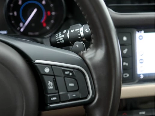 Jaguar XF - Afbeelding 17 van 29