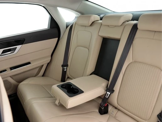 Jaguar XF - Afbeelding 22 van 29
