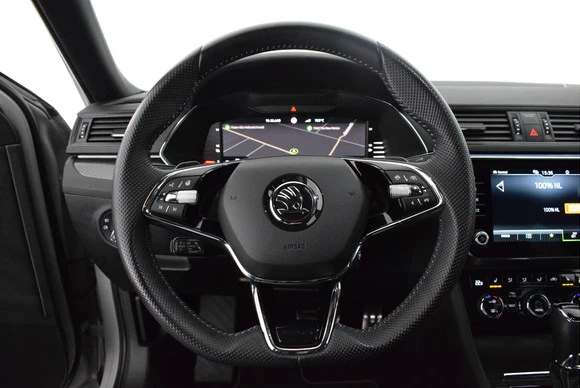 Škoda Superb - Afbeelding 15 van 30