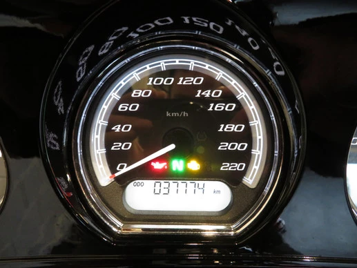 Harley-Davidson Electra Glide - Afbeelding 13 van 16