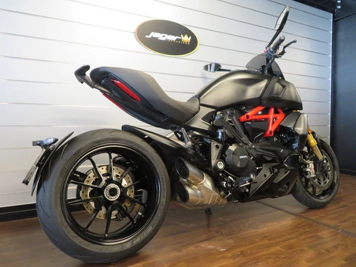 Ducati Diavel - Afbeelding 3 van 15