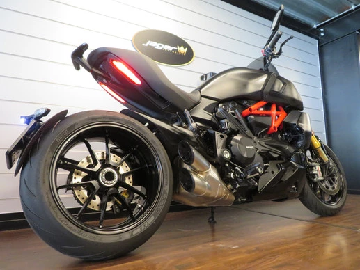 Ducati Diavel - Afbeelding 14 van 15