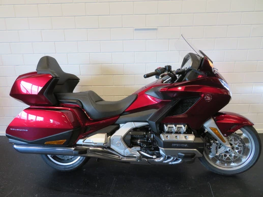 Honda  - Afbeelding 1 van 15