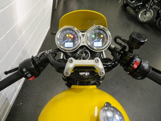 Triumph - Afbeelding 11 van 16
