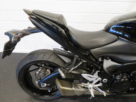 Suzuki GSX - Afbeelding 10 van 13