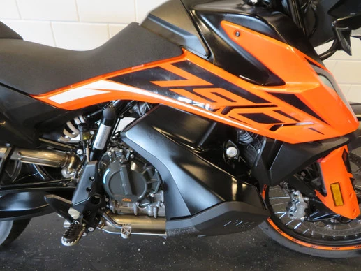 KTM  - Afbeelding 10 van 15