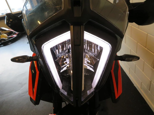 KTM  - Afbeelding 15 van 15