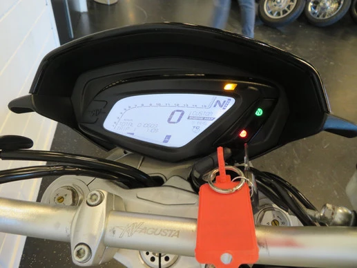 MV Agusta Brutale - Afbeelding 6 van 14