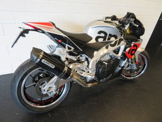 Aprilia Tuono V4 - Afbeelding 3 van 14