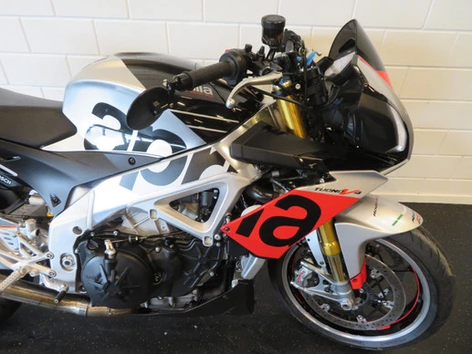 Aprilia Tuono V4 - Afbeelding 9 van 14
