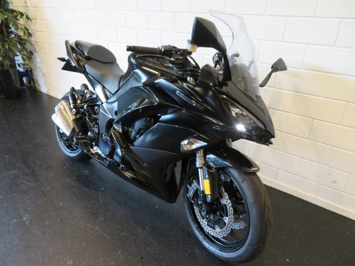 Kawasaki Z1000 - Afbeelding 2 van 14