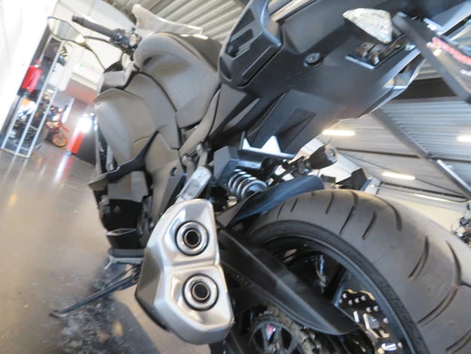 Kawasaki Z1000 - Afbeelding 13 van 14