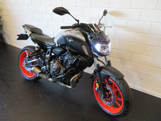 Yamaha MT 07 - Afbeelding 2 van 14