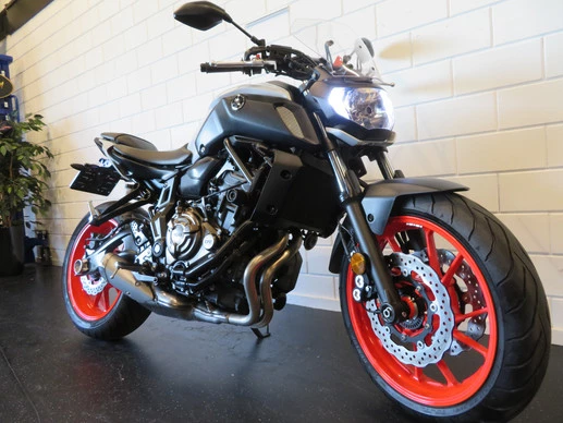 Yamaha MT 07 - Afbeelding 8 van 14