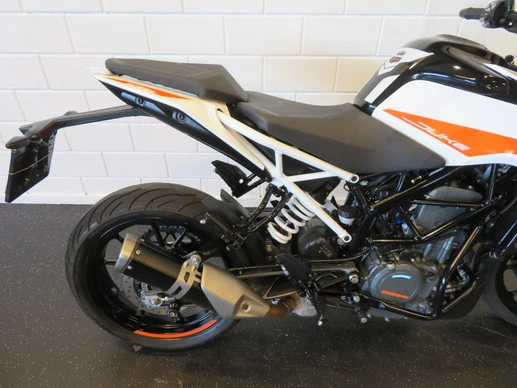 KTM 390 - Afbeelding 10 van 14