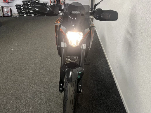 KTM 690 - Afbeelding 10 van 21