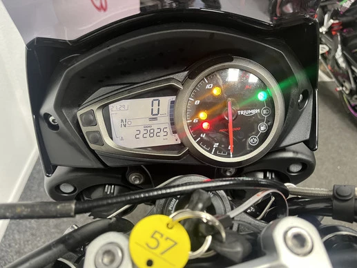 Triumph Street triple - Afbeelding 2 van 22