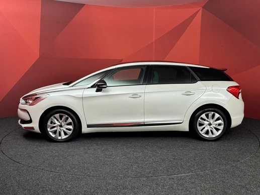 DS DS 5 - Afbeelding 17 van 30