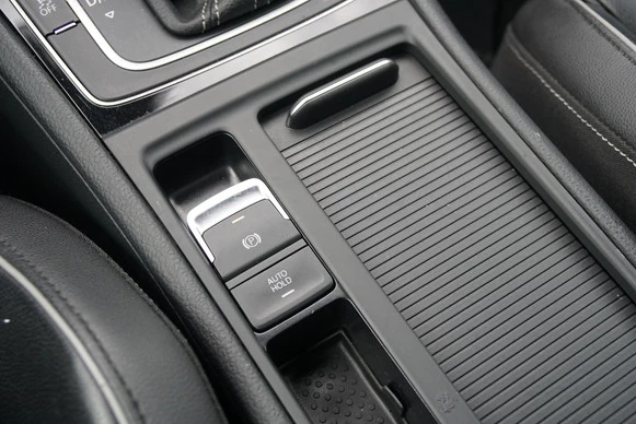 Volkswagen Golf - Afbeelding 19 van 30