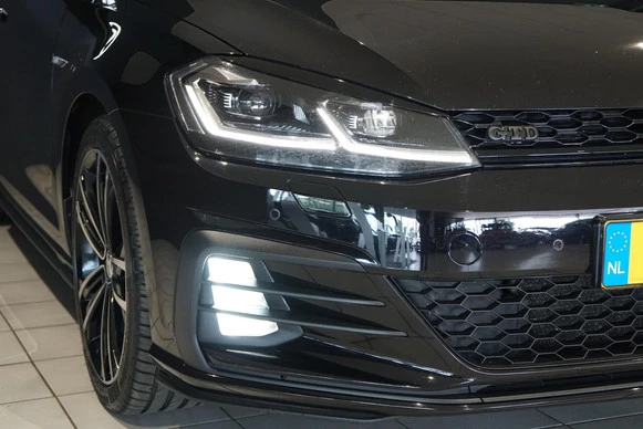 Volkswagen Golf - Afbeelding 23 van 30