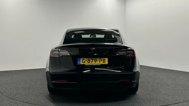 Tesla Model 3 - Afbeelding 7 van 30