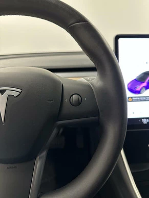 Tesla Model 3 - Afbeelding 19 van 30