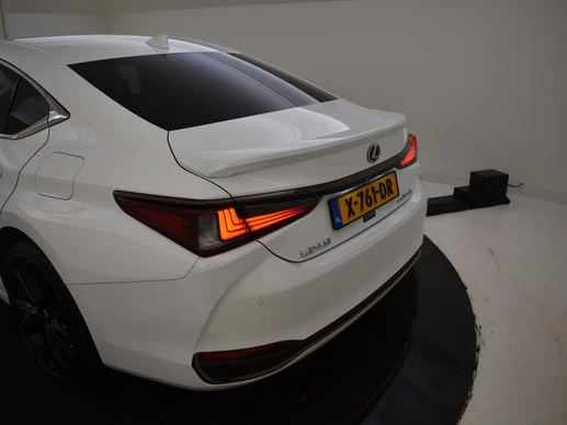 Lexus ES - Afbeelding 20 van 30