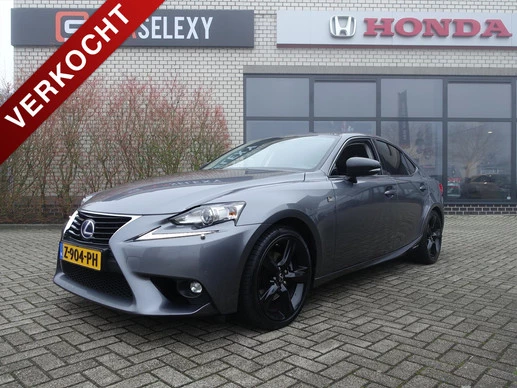 Lexus IS - Afbeelding 1 van 30