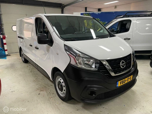 Nissan NV300 - Afbeelding 1 van 17