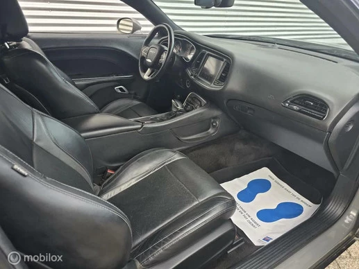 Dodge Challenger - Afbeelding 17 van 26
