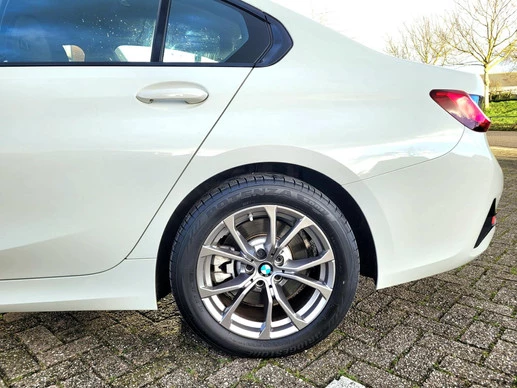 BMW 3 Serie - Afbeelding 11 van 30