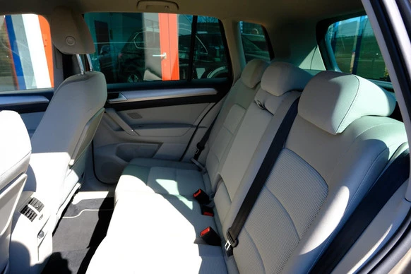 Volkswagen Golf Sportsvan - Afbeelding 24 van 30
