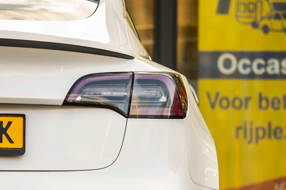 Tesla Model 3 - Afbeelding 7 van 30
