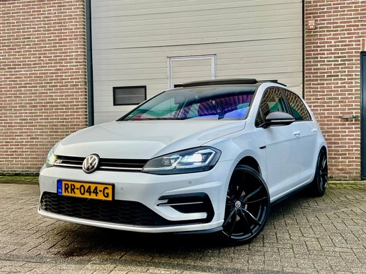 Volkswagen Golf - Afbeelding 1 van 25