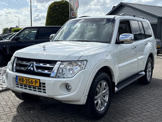 Mitsubishi Pajero - Afbeelding 1 van 25