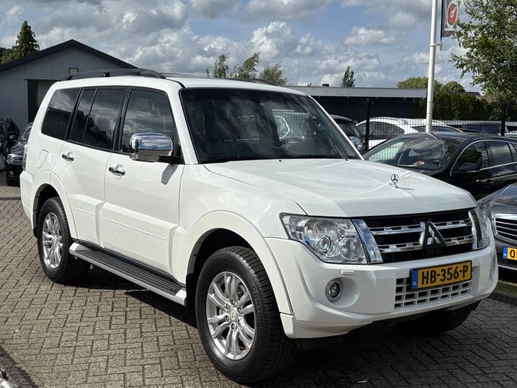 Mitsubishi Pajero - Afbeelding 3 van 25