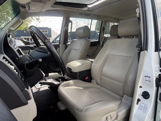 Mitsubishi Pajero - Afbeelding 16 van 25