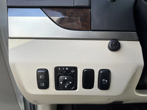 Mitsubishi Pajero - Afbeelding 18 van 25