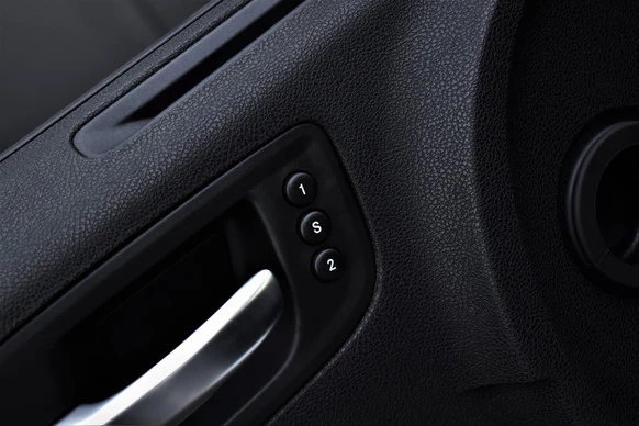 Dodge Charger - Afbeelding 16 van 30