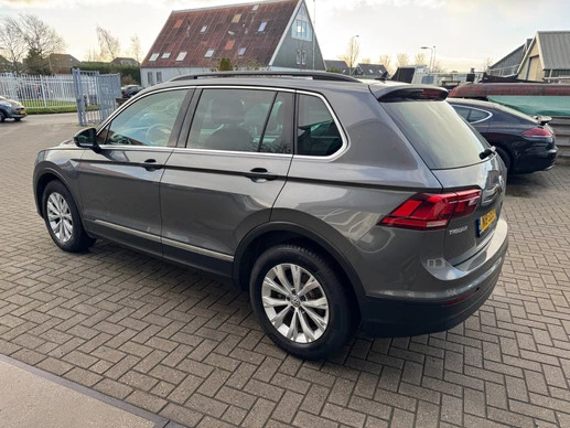 Volkswagen Tiguan - Afbeelding 10 van 30