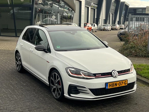 Volkswagen Golf - Afbeelding 2 van 27